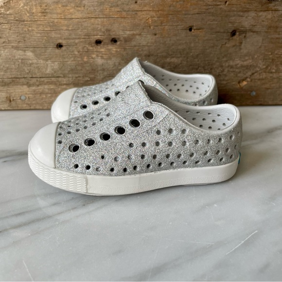 Native Shoes•C9 (Child)•EUC•Jefferson Disco Bling•Embedded Silver Disco Glitter - Picture 6 of 16